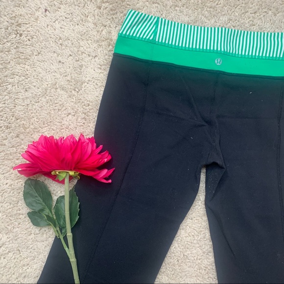 Lululemon Groove Crop 8 - Picture 7 of 16